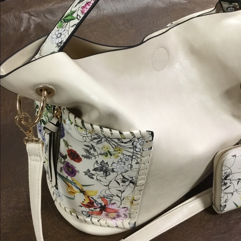 Three piece purse ,wallet and makeup bag - Picture 3 of 6